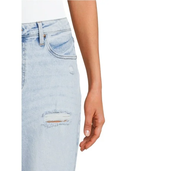 Boundaries' Mom Jeans - Picture 3 of 4